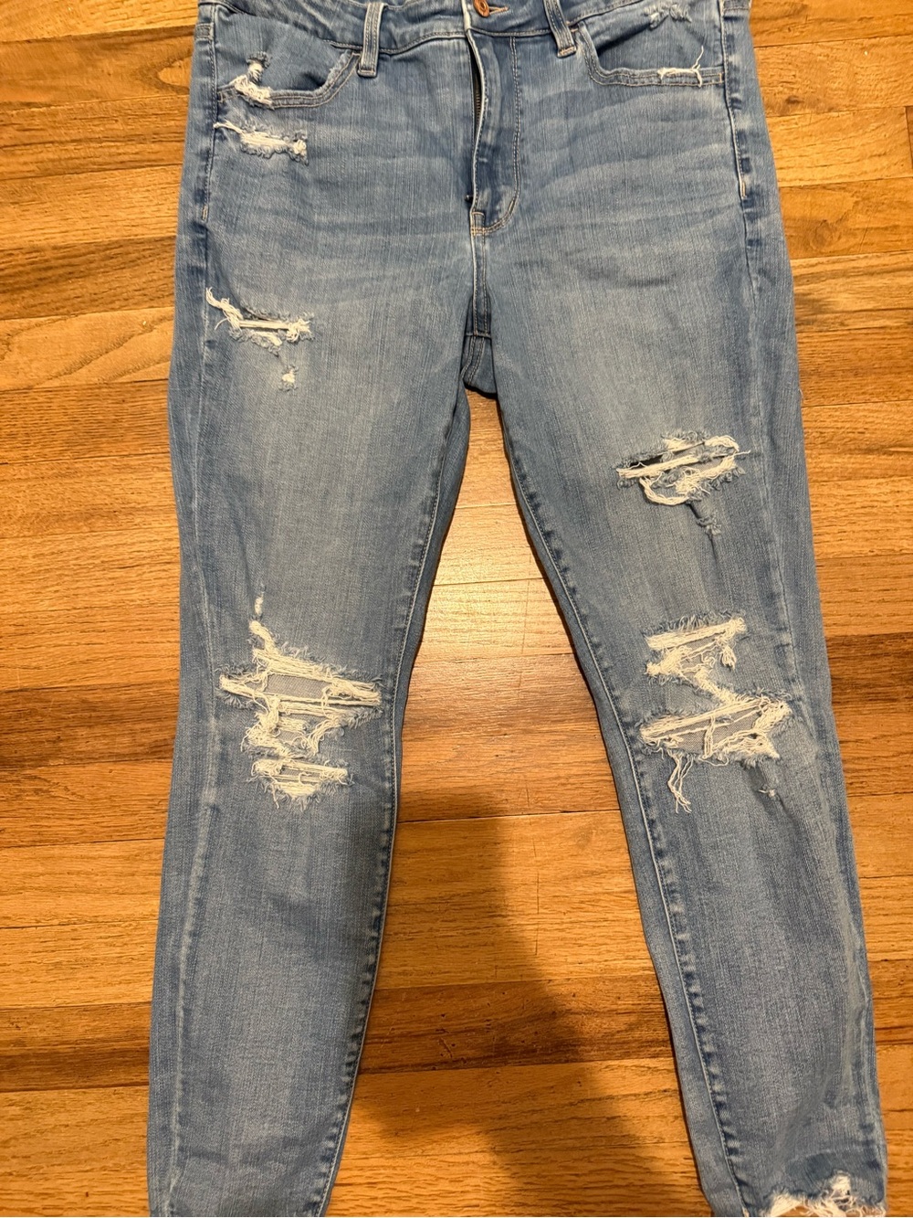 American Eagle Outfitters Light Blue Ripped Skinny Jeans